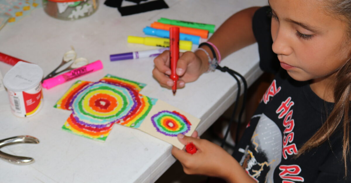 RS_--_Oyate_Teca_Crafts_Girl_1319_copy