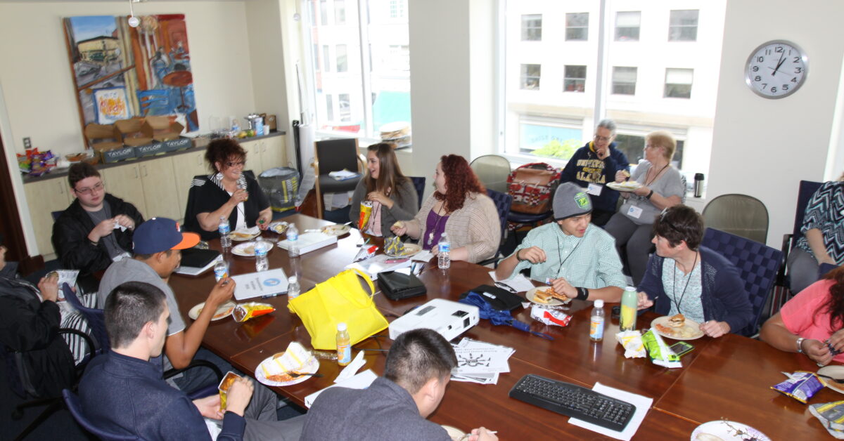 group_eating_lunch